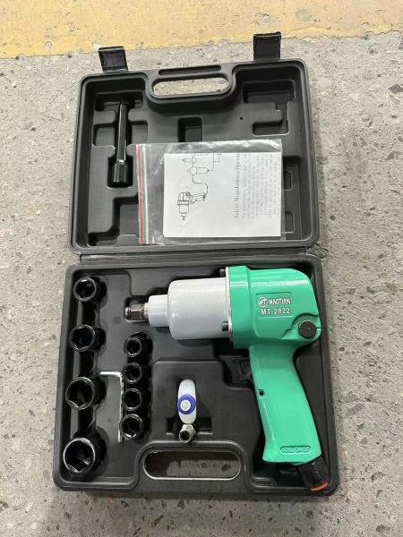 Гайковерт пневматический ударный 1/2" Twin Hammer 720Нм с головками MAOTIAN МТ-2822